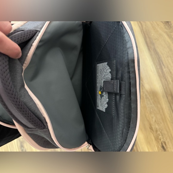 Northface Backpack - Picture 4 of 5